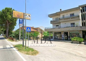 Foto 3 - Locale Commerciale viale Gran Sasso, Corropoli - foto 3