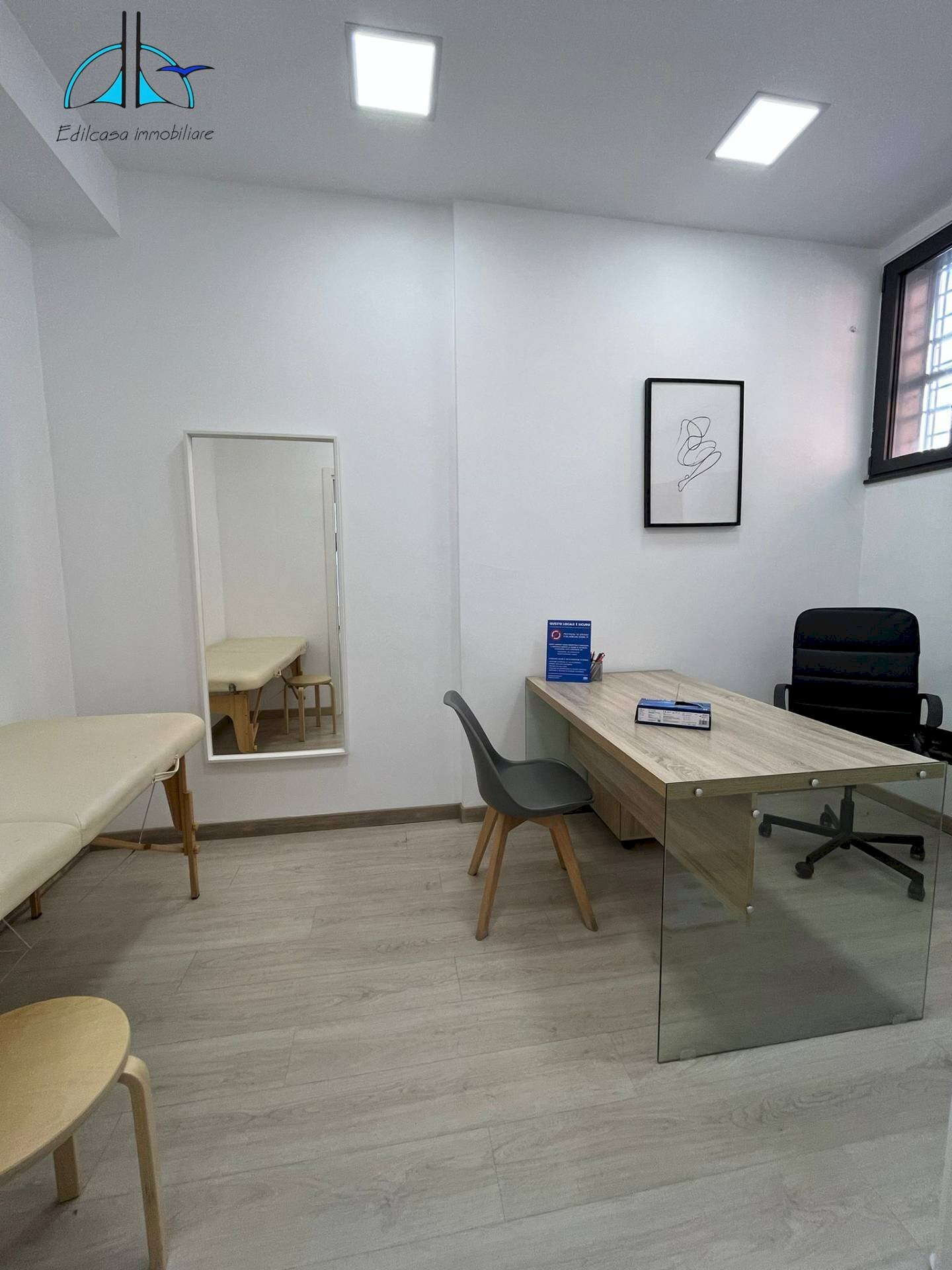 Foto 1 - Commercial Premises via xxiv maggio
 
29, Fara in Sabina - photo 1