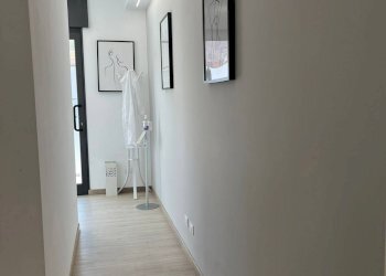 Foto 4 - Commercial Premises via xxiv maggio
 
29, Fara in Sabina - photo 4