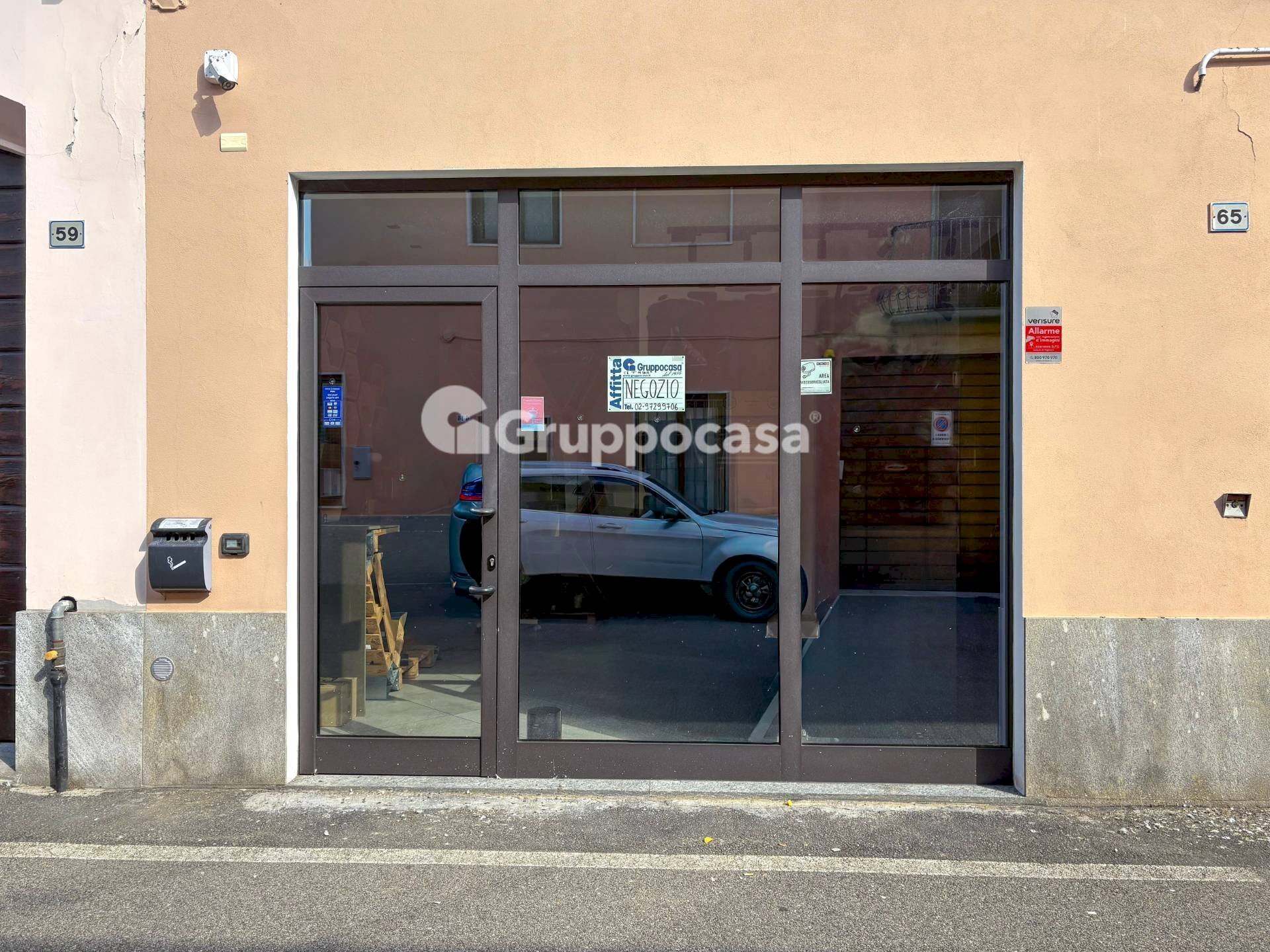 Foto 2 - Locale Commerciale Via IV Novembre
 
61/63, Magenta - foto 2