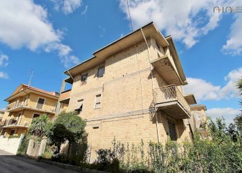 Foto 4 - Stable - Palace Via Crivellucci, Monsampolo del Tronto - photo 4