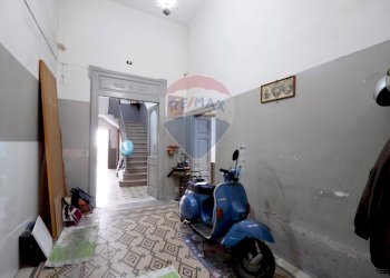 Hall / corridoio - Independent house Via Duomo
 
15, Bari - photo 2