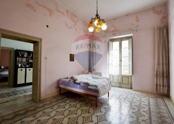 Camera / camera da letto - Independent house Via Duomo
 
15, Bari - photo 17