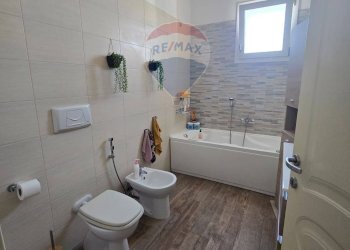 Bagno - Villa a Schiera via tufi vecchi
 
15, Arnesano - foto 5