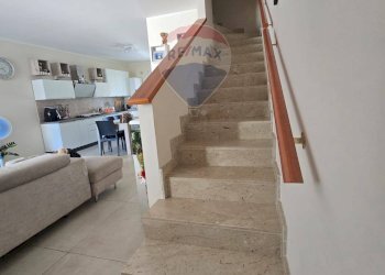 Scale - Villa a Schiera via tufi vecchi
 
15, Arnesano - foto 15