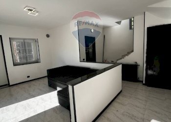 Cucina - Casa indipendente via cavour
 
4, Montegrino Valtravaglia - foto 1