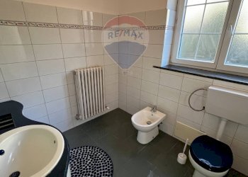 Bagno - Casa indipendente via cavour
 
4, Montegrino Valtravaglia - foto 17