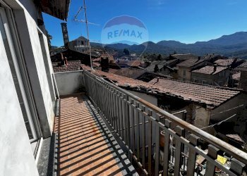 Balcone - Casa indipendente via cavour
 
4, Montegrino Valtravaglia - foto 24