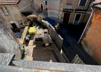 Edificio all\'aperto - Casa indipendente via cavour
 
4, Montegrino Valtravaglia - foto 32