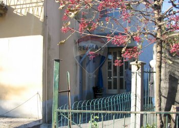 Casa all\'aperto - Casa semi indipendente Via XX Settembre
 
73, Caravate - foto 4