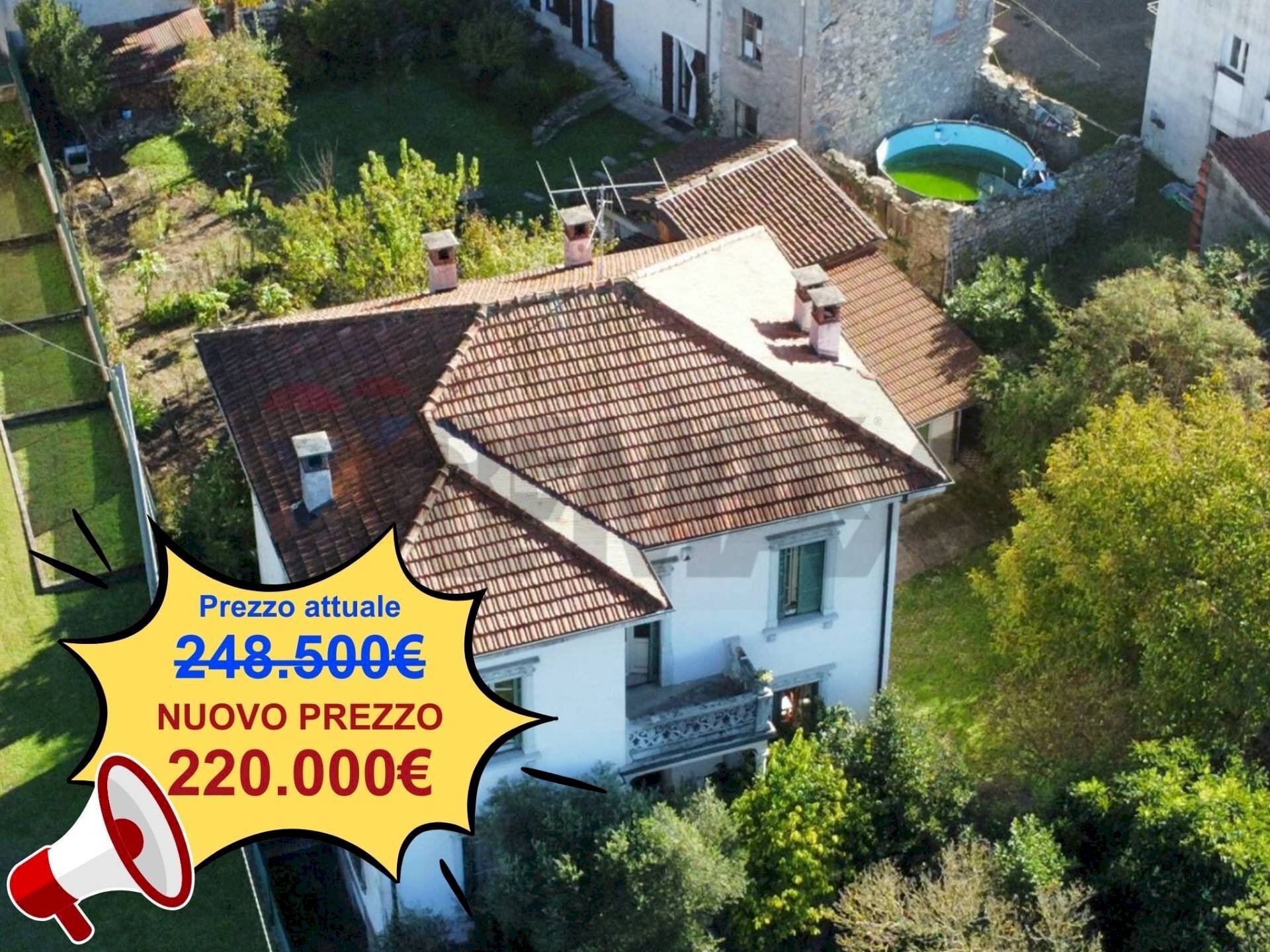 Casa all\'aperto - Villa via mazzini
 
16, Sangiano - foto 1