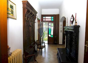 Hall / corridoio - Villa via mazzini
 
16, Sangiano - foto 14