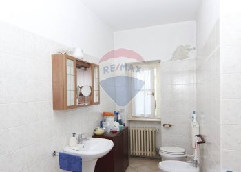 Bagno - Villa via mazzini
 
16, Sangiano - foto 15