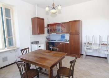 Sala da pranzo - Villa via mazzini
 
16, Sangiano - foto 18