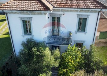 Casa all\'aperto - Villa via mazzini
 
16, Sangiano - foto 46