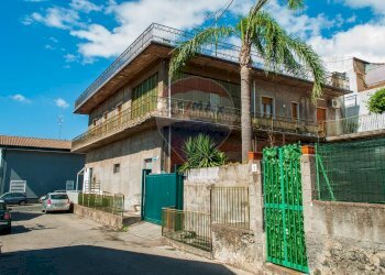 Casa all\'aperto - Locale Commerciale via Carico
 
84, Acireale - foto 15