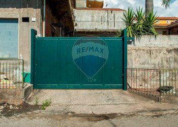 Casa all\'aperto - Locale Commerciale via Carico
 
84, Acireale - foto 16