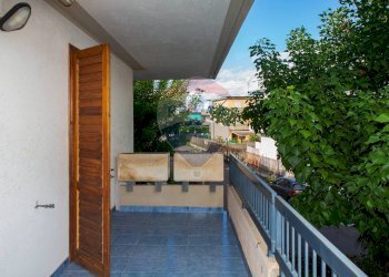 Balcone - Trilocale Via Pietralonga
 
44, Mascali - foto 36