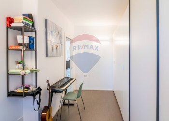 Hall / corridoio - Quadrilocale Via Nazionale
 
32, Aci Castello - foto 15