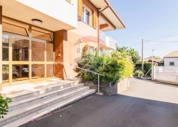 Terrazza - Quadrilocale Via Nazionale
 
32, Aci Castello - foto 32