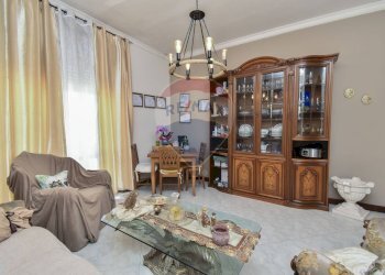 Sala da pranzo - Appartamento Via Cavalieri di Vittorio Veneto
 
2, Gravina di Catania - foto 5