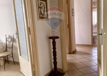 Hall / corridoio - Trilocale largo paolo amico
 
6, Acireale - foto 3