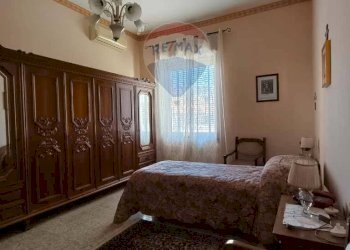 Camera / camera da letto - Trilocale largo paolo amico
 
6, Acireale - foto 9