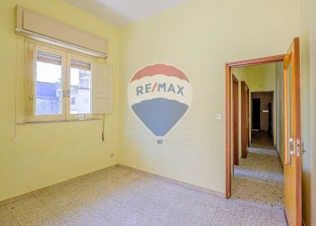 Stanza vuota - Casa semi indipendente VIA CARLO ALBERTO
 
87/89 p.1, Giarre - foto 4