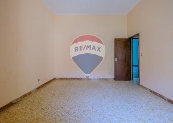 Stanza vuota - Casa semi indipendente VIA CARLO ALBERTO
 
87/89 p.1, Giarre - foto 8