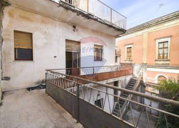 Terrazza - Casa semi indipendente VIA CARLO ALBERTO
 
87/89 p.1, Giarre - foto 19