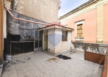 Terrazza - Casa semi indipendente VIA CARLO ALBERTO
 
87/89 p.1, Giarre - foto 20