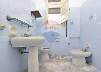 Bagno - Casa semi indipendente VIA CARLO ALBERTO
 
87/89 p.1, Giarre - foto 25