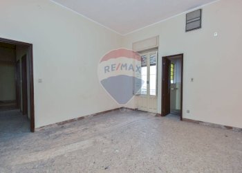 Stanza vuota - Casa semi indipendente VIA CARLO ALBERTO
 
87/89 p.1, Giarre - foto 29