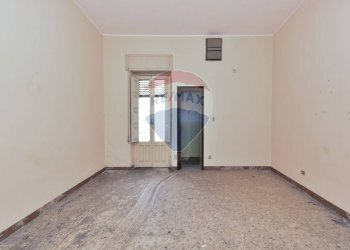 Stanza vuota - Casa semi indipendente VIA CARLO ALBERTO
 
87/89 p.1, Giarre - foto 30