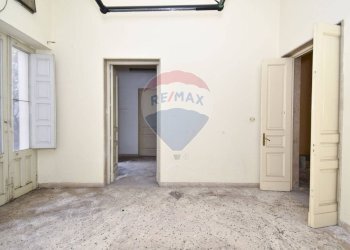 Stanza vuota - Casa semi indipendente VIA CARLO ALBERTO
 
87/89 p.T, Giarre - foto 16