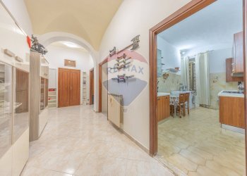 Hall / corridoio - Trilocale Via Principe Amedeo
 
307, Roma - foto 7