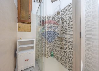Bagno - Trilocale Via Principe Amedeo
 
307, Roma - foto 21