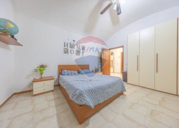 Camera / camera da letto - Trilocale Via Principe Amedeo
 
307, Roma - foto 25