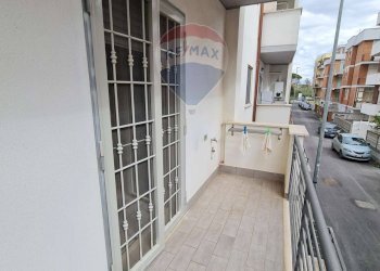 Balcone - Trilocale VIA CAMPANIA
 
13, Nettuno - foto 17