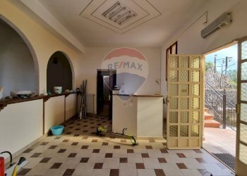 Ricezione / Lobby - Commercial Premises via Dante  Alighieri, Pacentro - photo 30