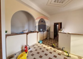 Hall / corridoio - Commercial Premises via Dante  Alighieri, Pacentro - photo 31