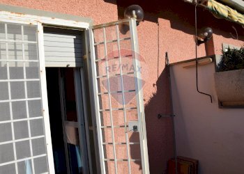 Edificio all\'aperto - Villa a Schiera Via dei Gerani
 
42, Ardea - foto 14