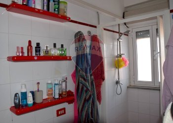 Bagno - Villa a Schiera Via dei Gerani
 
42, Ardea - foto 19