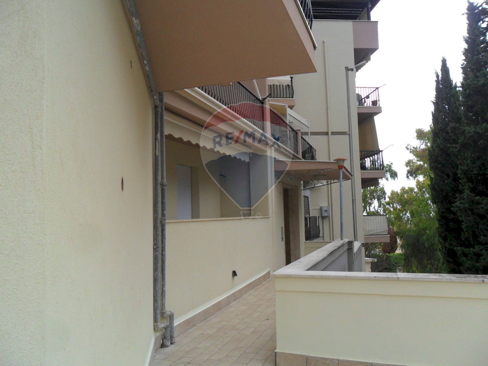 Balcone - Appartamento Via G. Amico  Valenti
 
69, Caltanissetta - foto 1