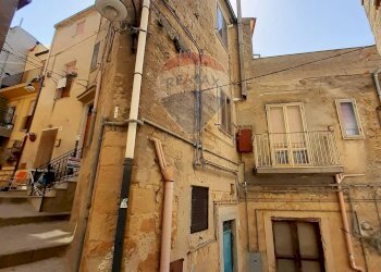 Edificio all\'aperto - Independent house Via Isola Dranza
 
4, Calascibetta - photo 21