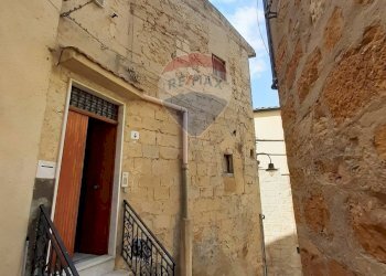 Edificio all\'aperto - Independent house Via Isola Dranza
 
4, Calascibetta - photo 25