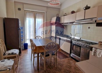 Cucina - Appartamento Via Donna Nuova
 
11, Enna - foto 4