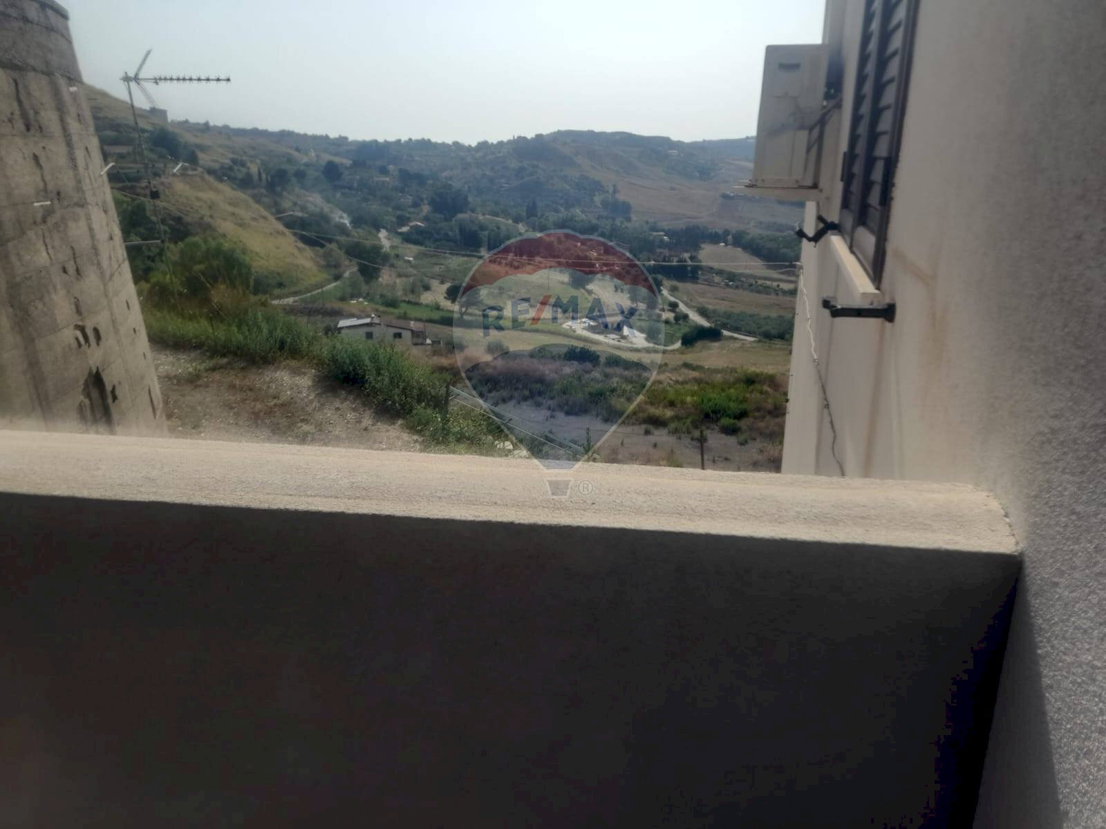 Vista delle montagne - Bilocale Via Arturo Toscanini
 
22, San Cataldo - foto 3