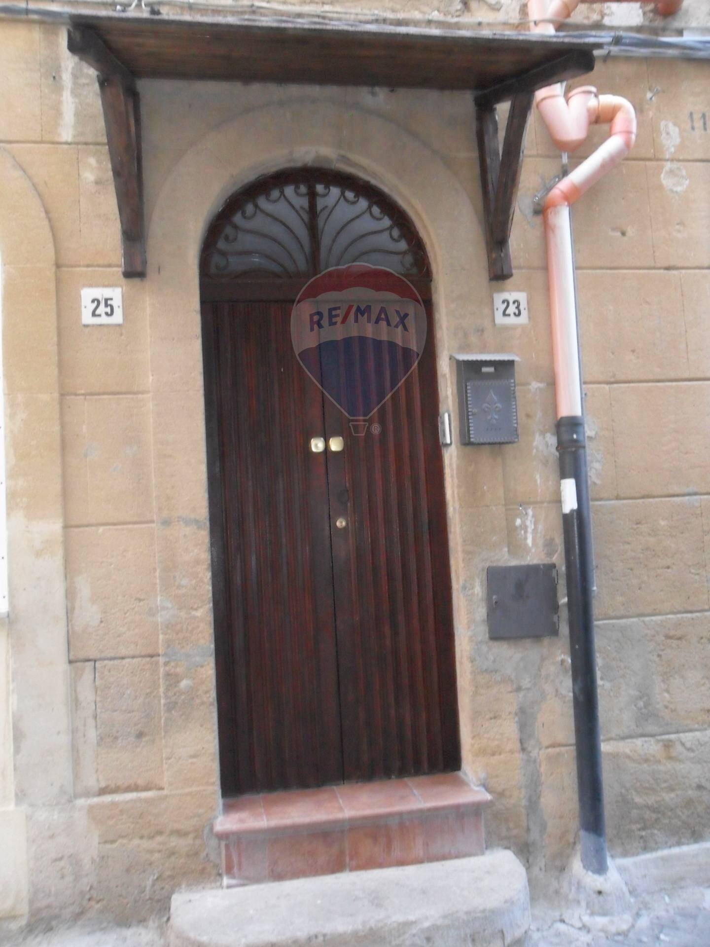 Edificio all\'aperto - Independent house Vicolo Limuti
 
23, Caltanissetta - photo 3