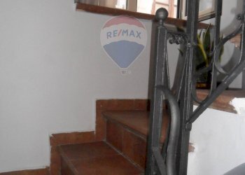 Scale - Casa indipendente Vicolo Limuti
 
23, Caltanissetta - foto 8